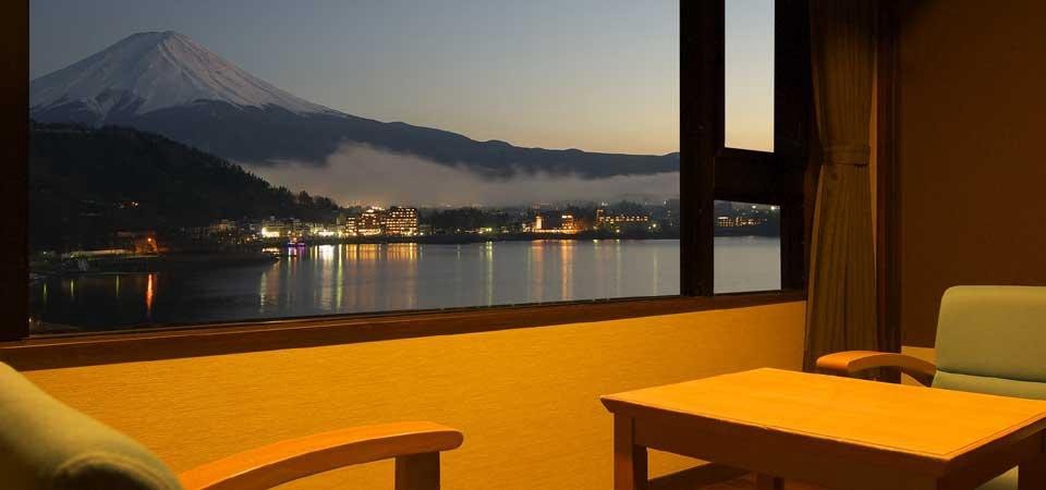 Tắm khoáng nóng ngắm núi Phú Sĩ tại làng onsen nổi tiếng nhất Nhật Bản - 1 Tắm khoáng nóng ngắm núi Phú Sĩ tại làng onsen nổi tiếng nhất Nhật Bản - 1