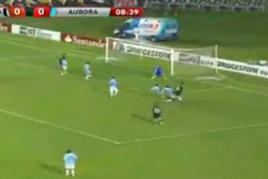 Siêu phẩm ghi bàn mang “hình bóng” Zidane