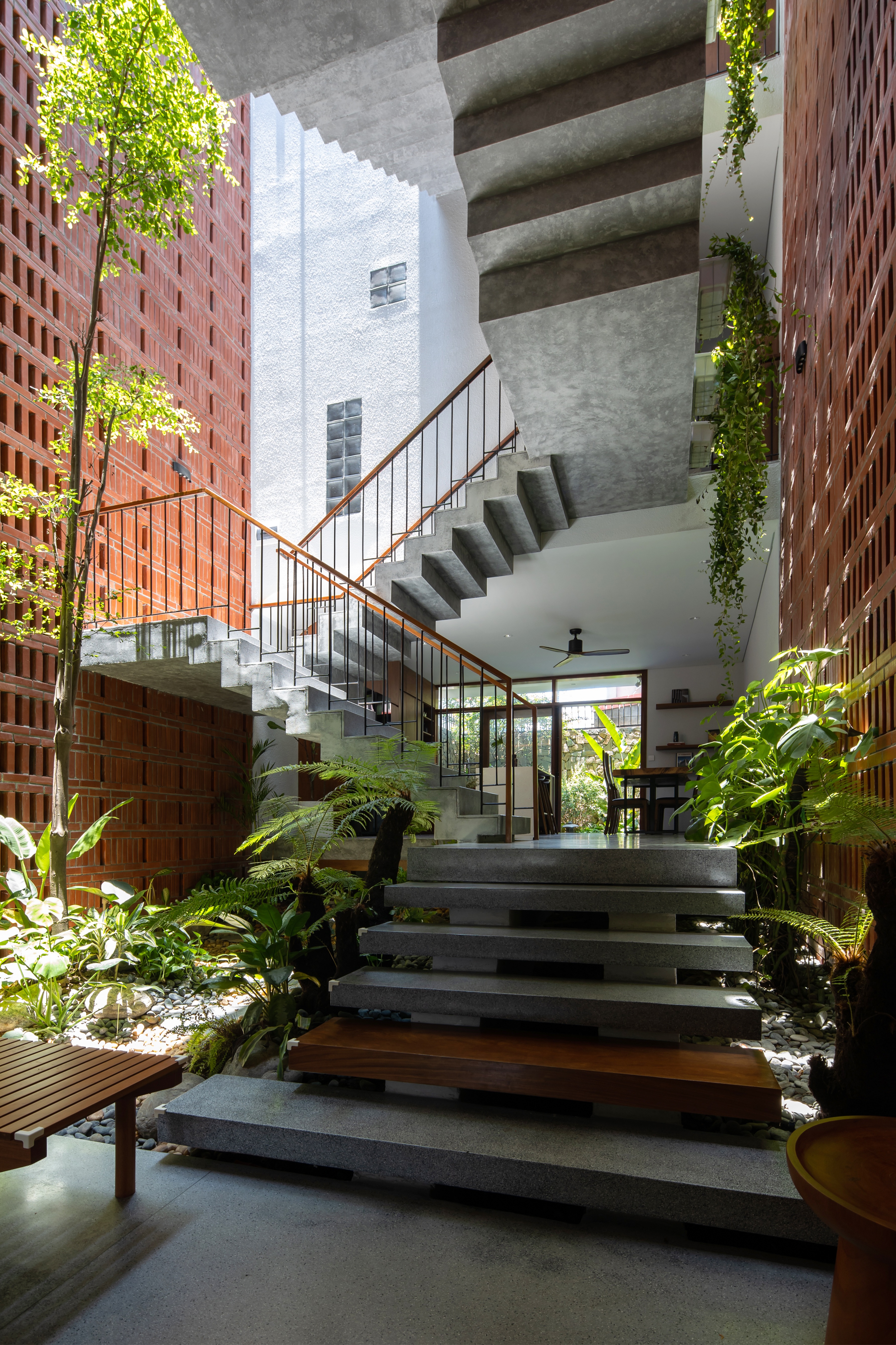 Ngôi nhà lệch tầng như resort thu nhỏ của vợ chồng trẻ Hà Nội - 5 Ngôi nhà lệch tầng như resort thu nhỏ của vợ chồng trẻ Hà Nội - 5
