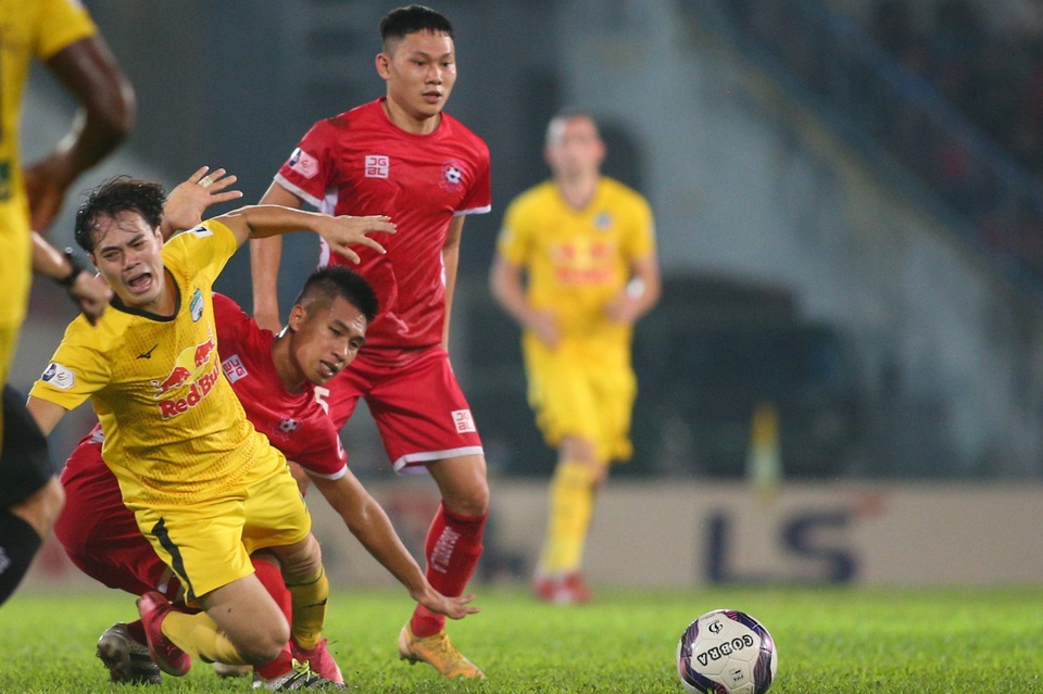 Hải Phòng 0-2 HA Gia Lai: Công Phượng im tiếng, Văn Toàn đặt dấu ấn - 8 Hải Phòng 0-2 HA Gia Lai: Công Phượng im tiếng, Văn Toàn đặt dấu ấn - 8