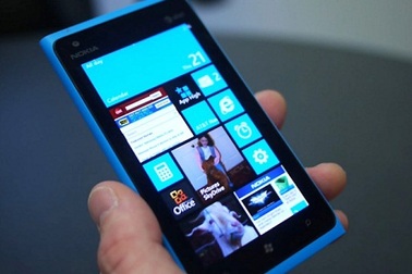 Microsoft sẽ không tự sản xuất điện thoại Windows Phone