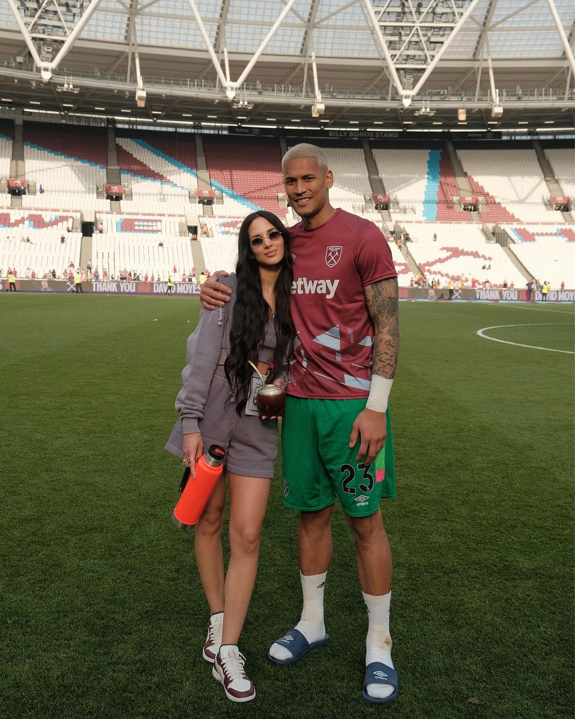 Dàn WAGs xinh đẹp, nóng bỏng của tuyển Pháp tại Euro 2024 - 15 Dàn WAGs xinh đẹp, nóng bỏng của tuyển Pháp tại Euro 2024 - 15