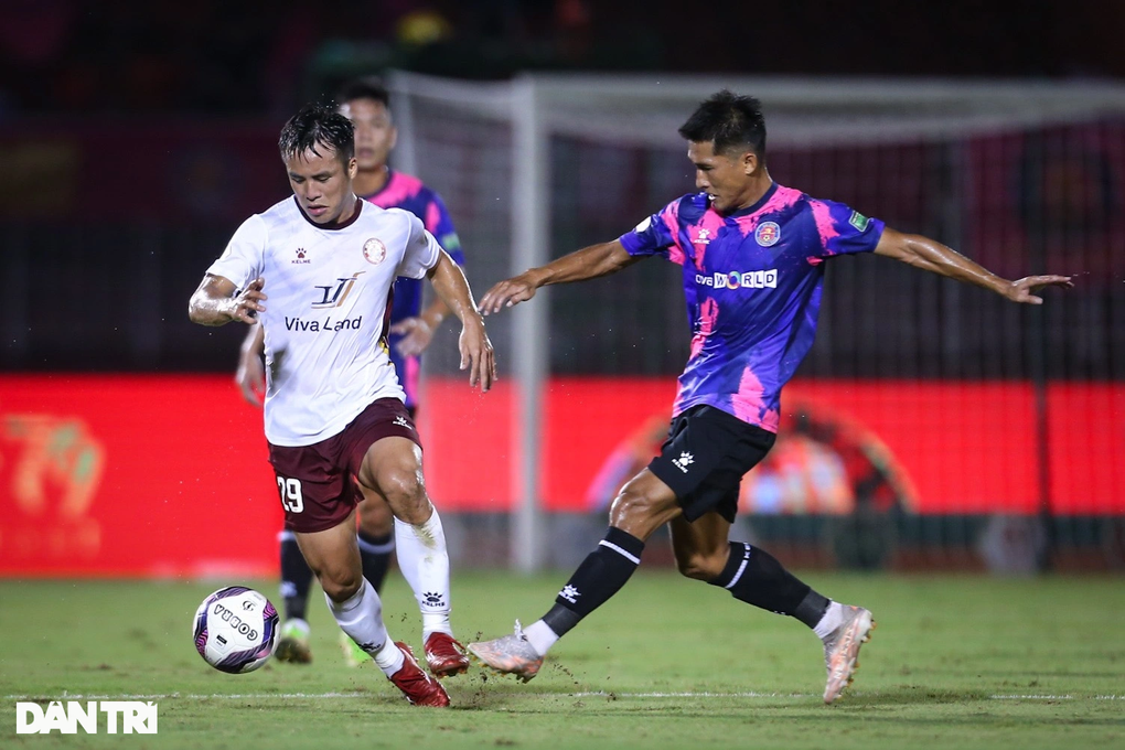 CLB TPHCM thua Sài Gòn FC của Lê Huỳnh Đức trong trận chung kết ngược - 2 CLB TPHCM thua Sài Gòn FC của Lê Huỳnh Đức trong trận chung kết ngược - 2
