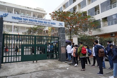 Nín thở xem biến động tỷ lệ chọi Toán, Tin chuyên Khoa học tự nhiên