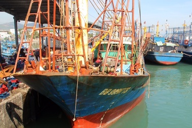 Vụ đóng tàu cá vỏ thép: Loạt "sếp" đăng kiểm bị kỷ luật vì “trình độ hạn chế”