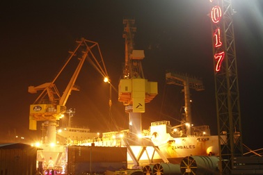 Cảng Hải Phòng đón mã hàng đầu năm, đúng thời khắc giao thừa