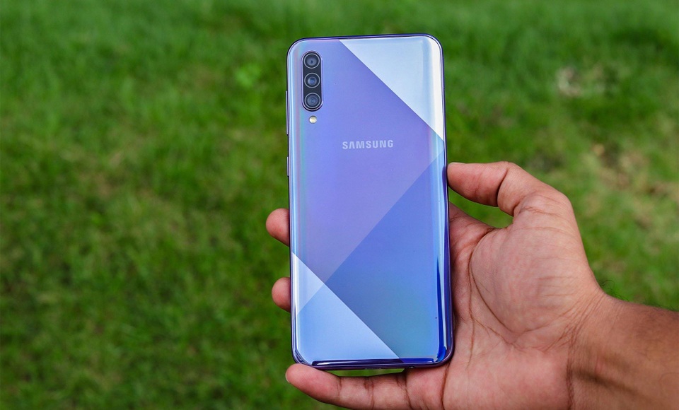 Những mẫu smartphone tầm trung dưới 7 triệu nổi bật năm 2019 - 1 Những mẫu smartphone tầm trung dưới 7 triệu nổi bật năm 2019 - 1