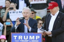 Lộ diện cố vấn chính sách đối ngoại của Donald Trump