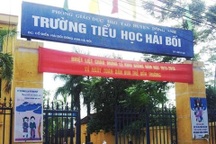 Bị phụ huynh “tố”, Trường Tiểu học Hải Bối phải dừng một loạt khoản thu sai