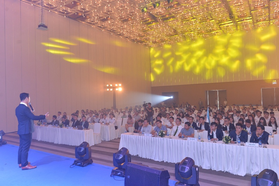 Sôi động khí thế ra quân dự án Minh Quốc Plaza Bình Dương - 2 Sôi động khí thế ra quân dự án Minh Quốc Plaza Bình Dương - 2
