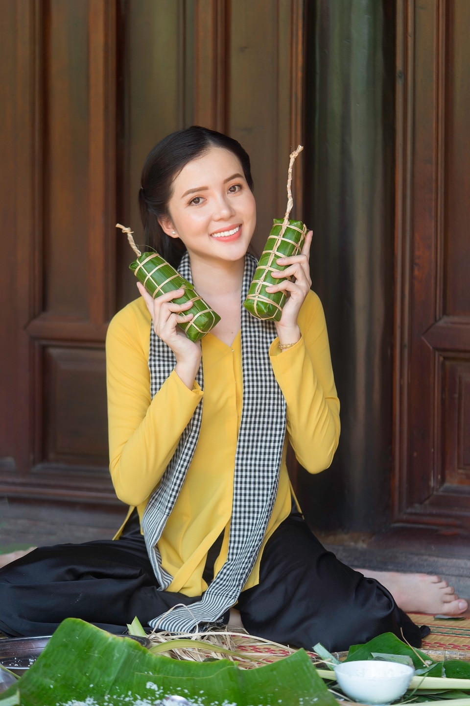 Hoa khôi Huỳnh Thúy Vi dịu dàng với vị ngọt bánh, trái miền Tây - 2 Hoa khôi Huỳnh Thúy Vi dịu dàng với vị ngọt bánh, trái miền Tây - 2