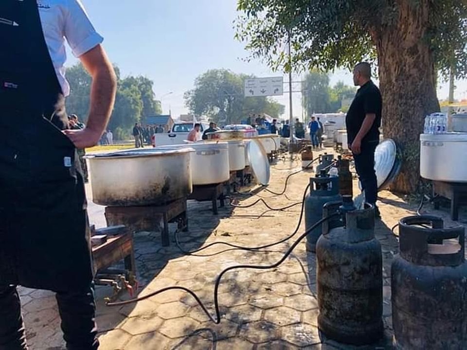 Đại sứ quán Mỹ ở Iraq tan hoang sau vụ tấn công của người biểu tình - 7 Đại sứ quán Mỹ ở Iraq tan hoang sau vụ tấn công của người biểu tình - 7