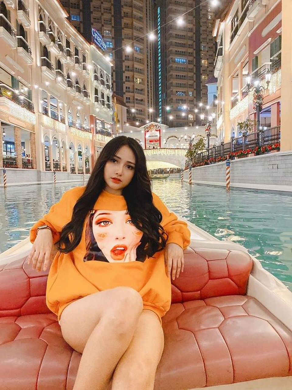 4 nữ cổ động viên bóng đá xinh đẹp, nóng bỏng lọt máy quay năm 2019 - 12 4 nữ cổ động viên bóng đá xinh đẹp, nóng bỏng lọt máy quay năm 2019 - 12