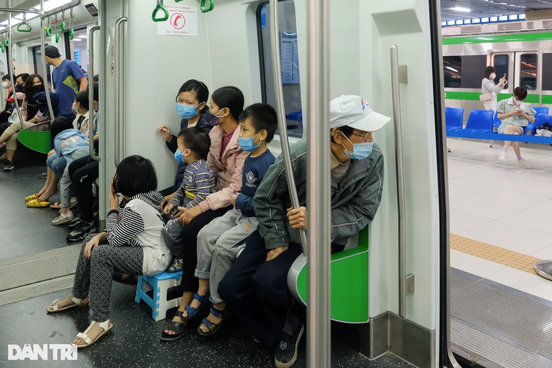 Nhìn lại 15 ngày chạy miễn phí tàu đường sắt Cát Linh - Hà Đông - 7