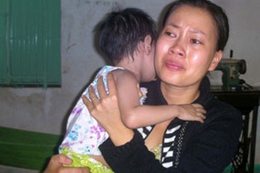 Tính mạng bé Hương Quỳnh đang rất nguy kịch