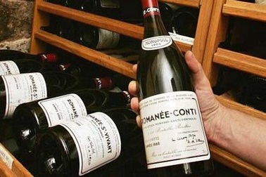 10 chai rượu vang giá “cắt cổ”