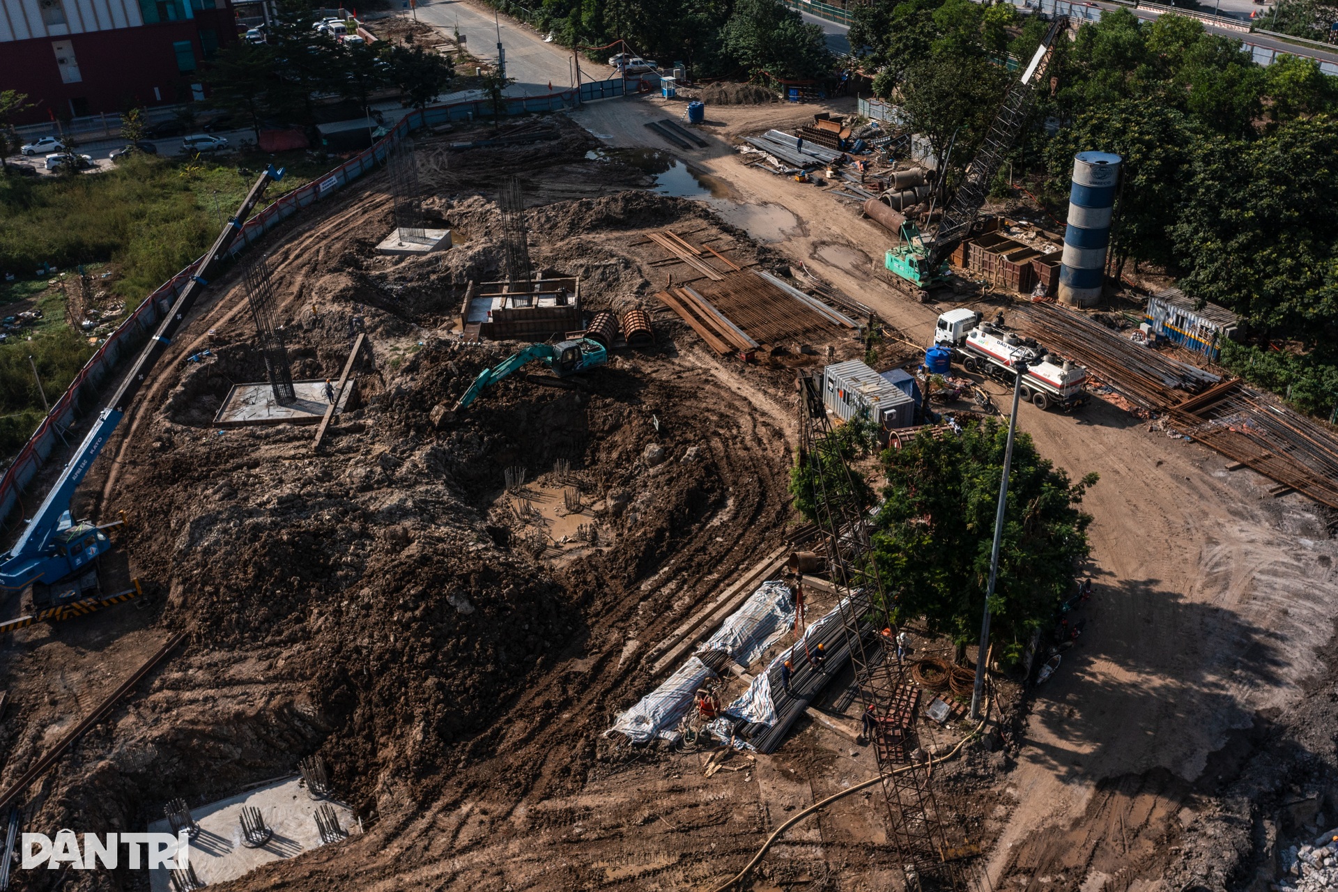 Hình ảnh đại công trường xây hầm chui gần 2.400 tỷ qua Đại lộ Thăng Long - 12 Hình ảnh đại công trường xây hầm chui gần 2.400 tỷ qua Đại lộ Thăng Long - 12