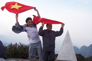 Mở lại 2 tuyến leo núi Phan Si Păng chinh phục “Nóc nhà Đông Dương”