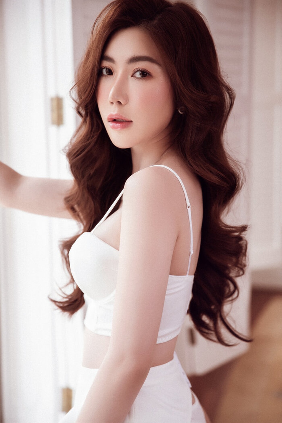 “Hotgirl” Trương Lệ Vân đẹp gợi cảm khi tái xuất sau 7 năm rời xa showbiz - 7 “Hotgirl” Trương Lệ Vân đẹp gợi cảm khi tái xuất sau 7 năm rời xa showbiz - 7