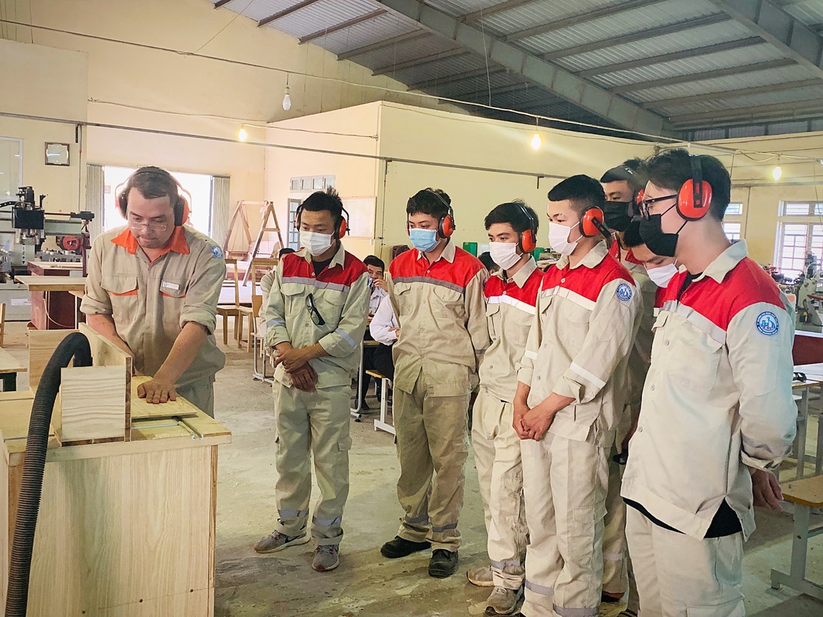 Có gì bên trong ngôi trường nghề lớn nhất Yên Bái? - 7 Có gì bên trong ngôi trường nghề lớn nhất Yên Bái? - 7