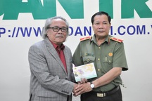 Công an TP Cần Thơ và nhiều đơn vị ủng hộ đồng bào miền Trung ruột thịt