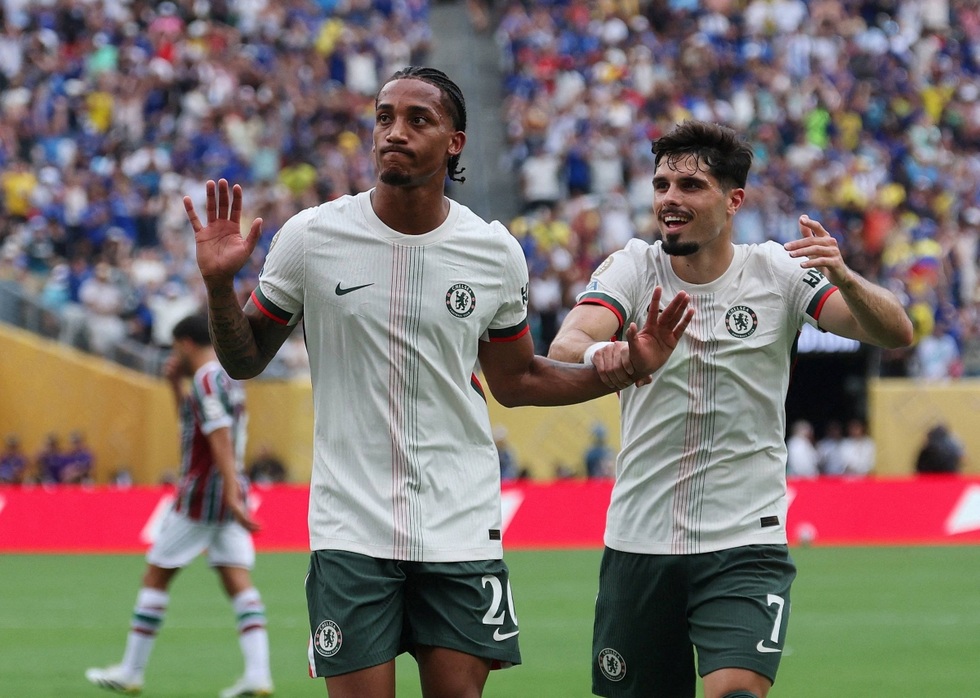 Chung kết FIFA Club World Cup: Con quái vật hung bạo và kẻ không cam chịu - 10 Chung kết FIFA Club World Cup: Con quái vật hung bạo và kẻ không cam chịu - 10