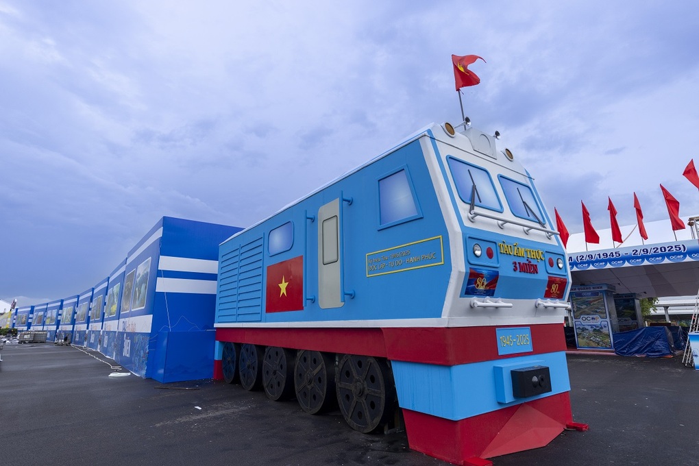 Entdecken Sie die Ausstellung „80 Jahre Reise der Unabhängigkeit – Freiheit – Glück“ – 5 Khám phá Triển lãm “80 năm Hành trình Độc lập - Tự do - Hạnh phúc” - 5