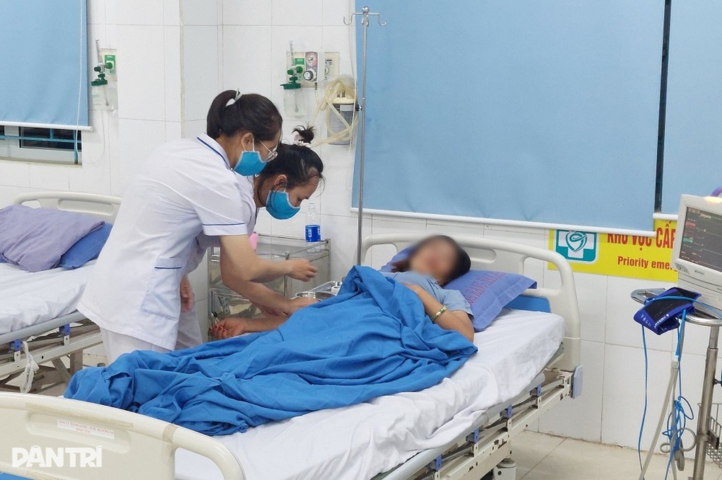 Du khách ngộ độc tập thể ở Đà Nẵng: Không đủ chứng cứ kết luận nguyên nhân - 1 Du khách ngộ độc tập thể ở Đà Nẵng: Không đủ chứng cứ kết luận nguyên nhân - 1
