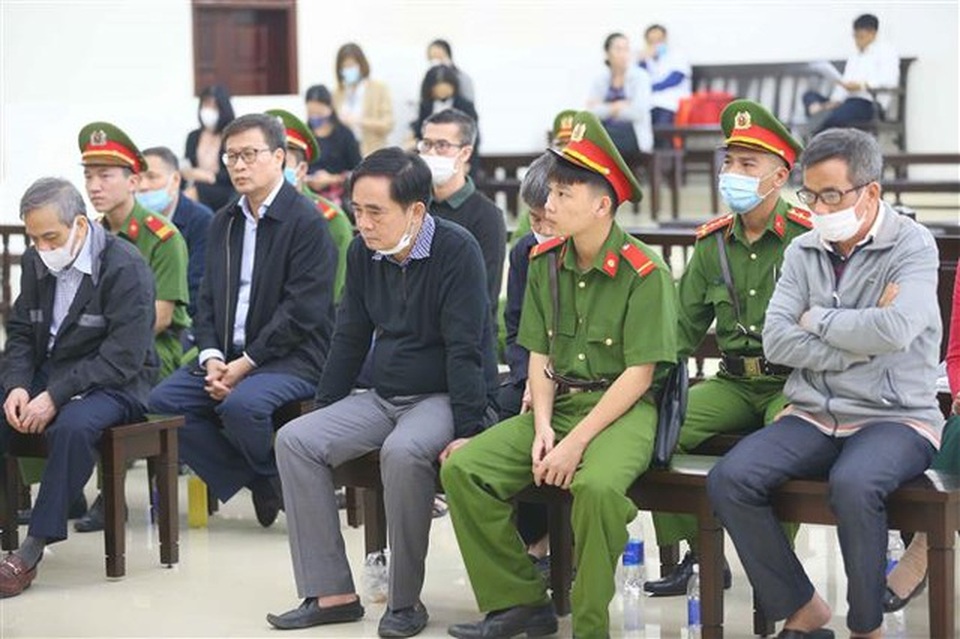 Từ tài xế làm giám đốc, cháu ông Trần Bắc Hà chiếm đoạt hàng trăm tỷ đồng - 1 Từ tài xế làm giám đốc, cháu ông Trần Bắc Hà chiếm đoạt hàng trăm tỷ đồng - 1