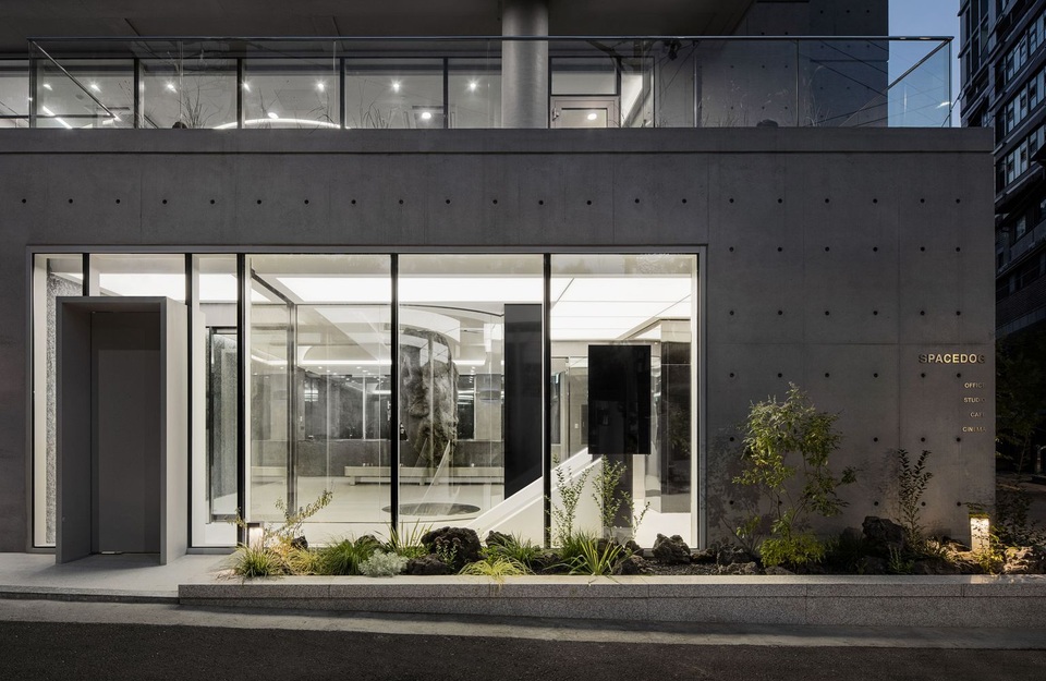 Quán cà phê xuyên không như vũ trụ thu nhỏ, khách check-in mỏi tay - 2 Quán cà phê xuyên không như vũ trụ thu nhỏ, khách check-in mỏi tay - 2