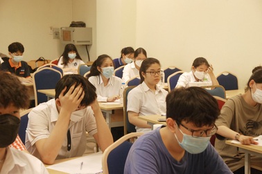 Đề thi Toán trường THPT Chuyên ĐH Sư phạm Hà Nội năm 2022