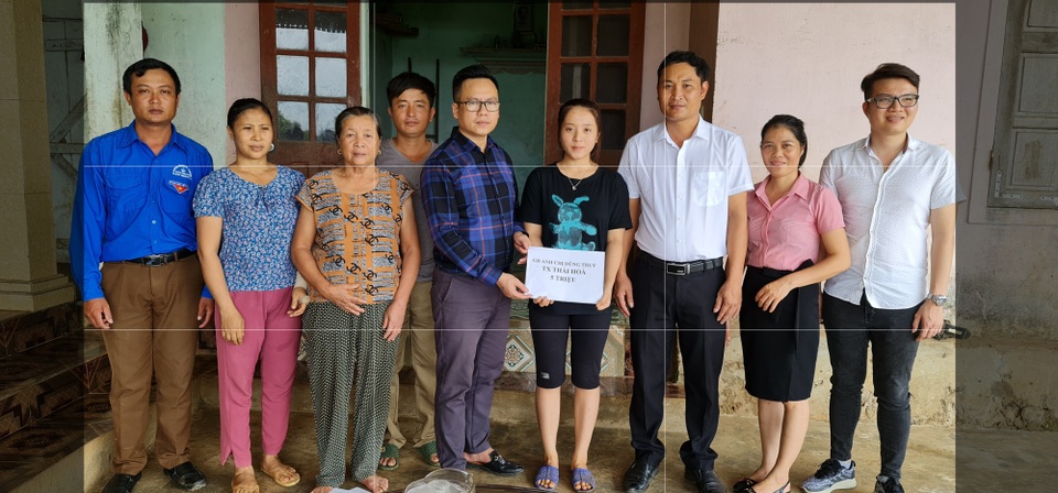 Bạn đọc Dân trí “tiếp sức” cùng nữ sinh nghèo dân tộc Thổ - 6