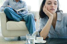 Sai lầm của phụ nữ là luôn nghĩ mình phải "giữ chồng"