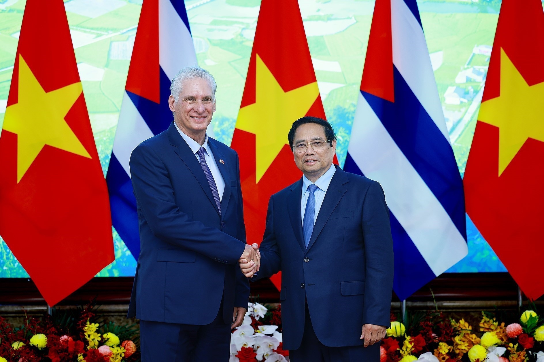 Thủ tướng: Việt Nam sẽ tiếp tục hỗ trợ Cuba một cách thiết thực - 1