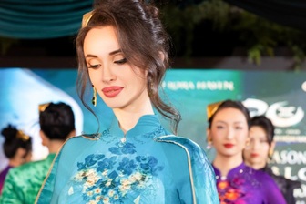 Nhiều người mẫu quốc tế diện áo dài của NTK Đỗ Trịnh Hoài Nam tại Mỹ