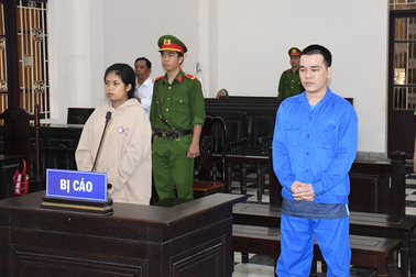 Cha mẹ lên mạng rao bán con ruột vì túng tiền tiêu