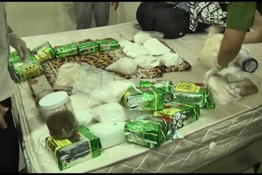 Ma túy tuồn về từ châu Âu qua đường hàng không, dưới hình thức quà biếu