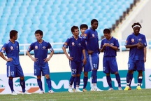 Khó tin chuyện cầu thủ V-League được thưởng Tết bằng…gạo