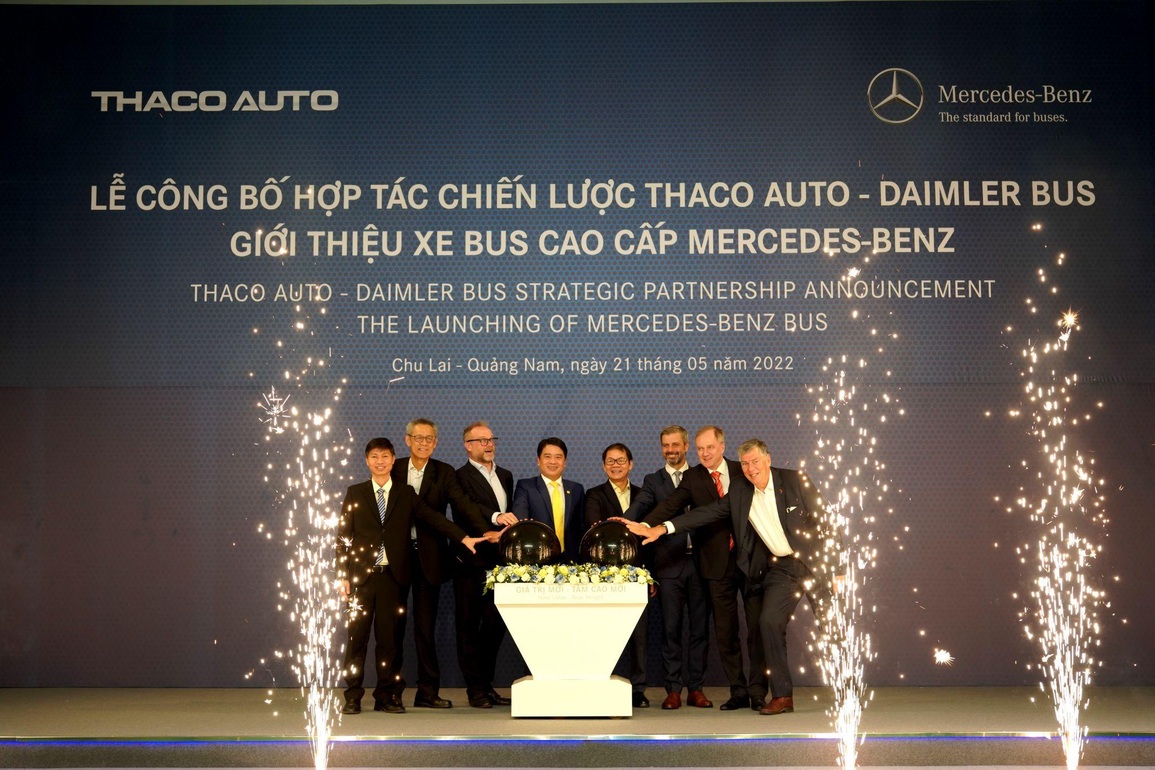 Thaco Auto - Daimler Bus hợp tác chiến lược và ra mắt xe buýt Mercedes-Benz - 1 Thaco Auto - Daimler Bus hợp tác chiến lược và ra mắt xe buýt Mercedes-Benz - 1