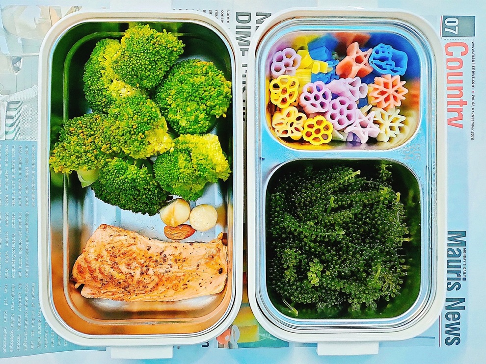 Những hộp cơm eat clean sắc màu, đủ chất dinh dưỡng của cô gái văn phòng - 10 Những hộp cơm eat clean sắc màu, đủ chất dinh dưỡng của cô gái văn phòng - 10