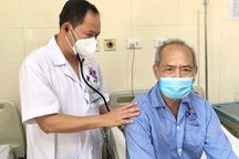 Sau mắc ung thư thực quản 5 năm, người đàn ông phát hiện ung thư phổi