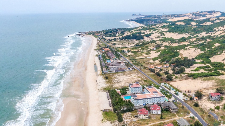 Khởi công cao tốc, làm đường ven biển,…Kê Gà trỗi dậy chạy đua cùng Phan Thiết, Mũi Né - 1 Khởi công cao tốc, làm đường ven biển,…Kê Gà trỗi dậy chạy đua cùng Phan Thiết, Mũi Né - 1