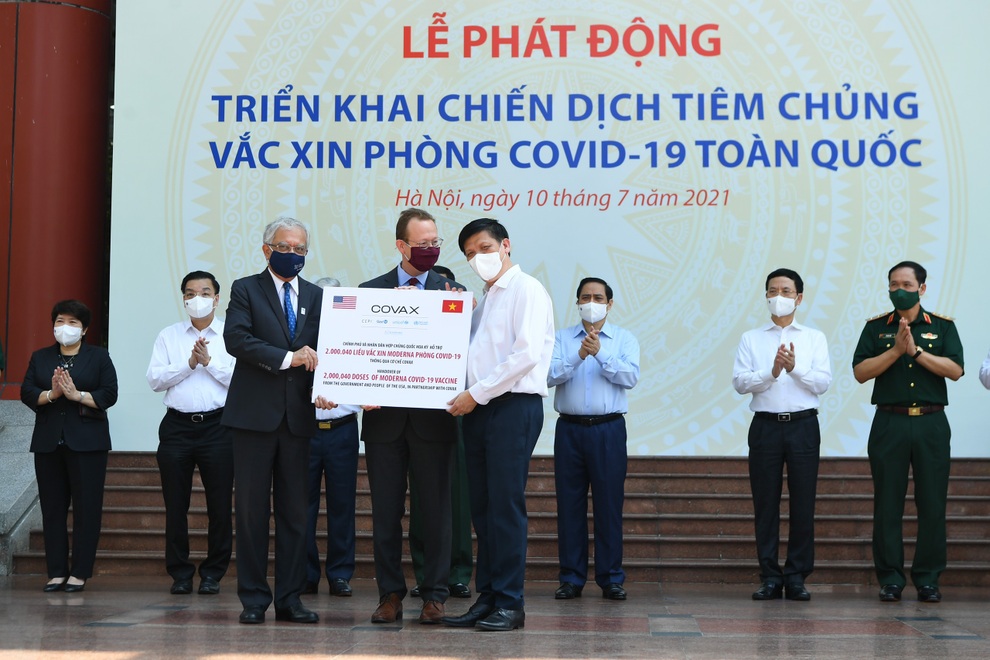 Thủ tướng phát động chiến dịch tiêm chủng vắc xin Covid-19 toàn quốc - 5 Thủ tướng phát động chiến dịch tiêm chủng vắc xin Covid-19 toàn quốc - 5