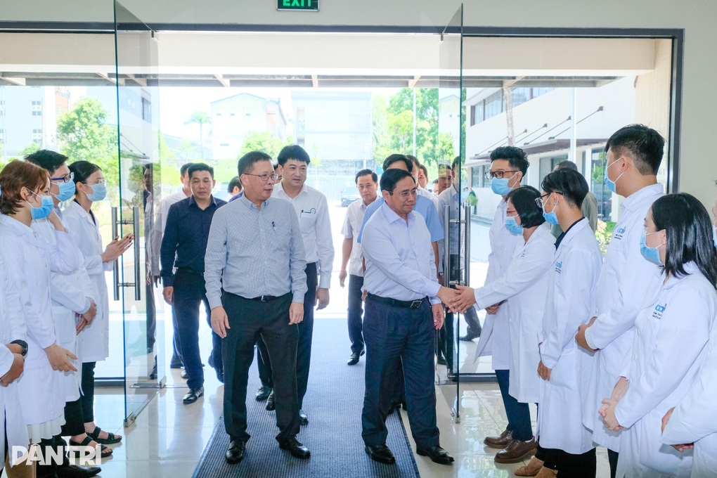 Thủ tướng: Nhiều gia đình mòn mỏi tìm người thân qua tờ giấy báo tử bạc màu - 1 Thủ tướng: Nhiều gia đình mòn mỏi tìm người thân qua tờ giấy báo tử bạc màu - 1