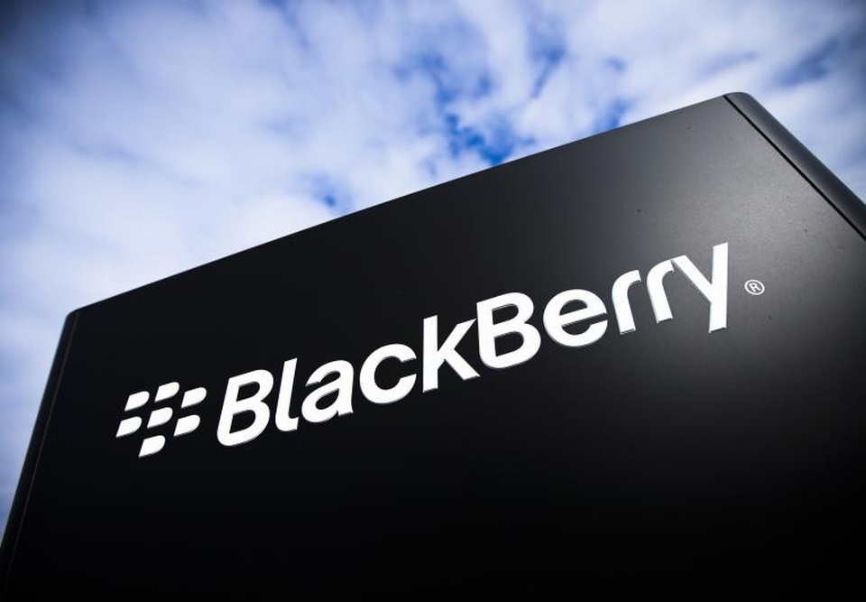 Tượng đài BlackBerry sắp hồi sinh với smartphone 5G, hỗ trợ bàn phím QWERTY - 2 Tượng đài BlackBerry sắp hồi sinh với smartphone 5G, hỗ trợ bàn phím QWERTY - 2
