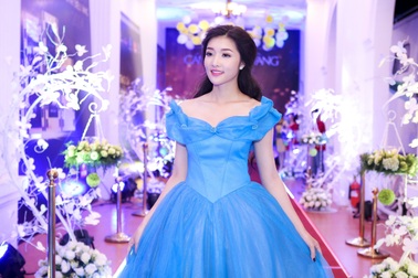 Triệu Thị Hà tái xuất trong Lễ trao giải Cánh Diều vàng