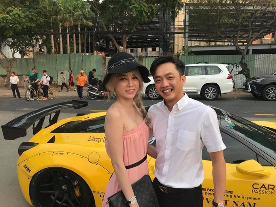 Những bóng hồng không tiếc tiền chơi siêu xe ở Việt Nam - 4 Những bóng hồng không tiếc tiền chơi siêu xe ở Việt Nam - 4