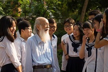 Những câu nói “khắc tạc” vào trái tim học trò của PGS. Văn Như Cương