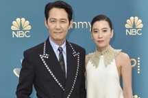 Chuyện tình 10 năm chưa cưới của tài tử "Trò chơi con mực" và nữ đại gia