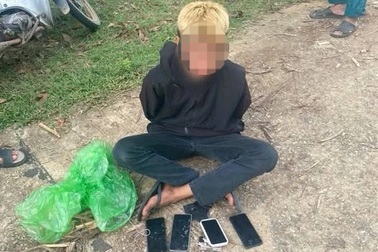 Tên trộm bị "lật tẩy" vì có mái tóc nhuộm màu vàng